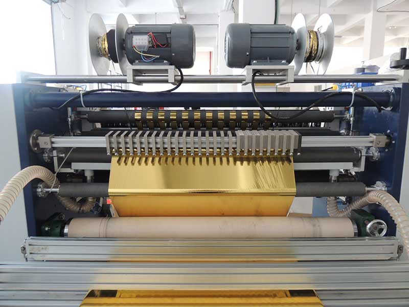 The basic structure of the copper foil slitting machine